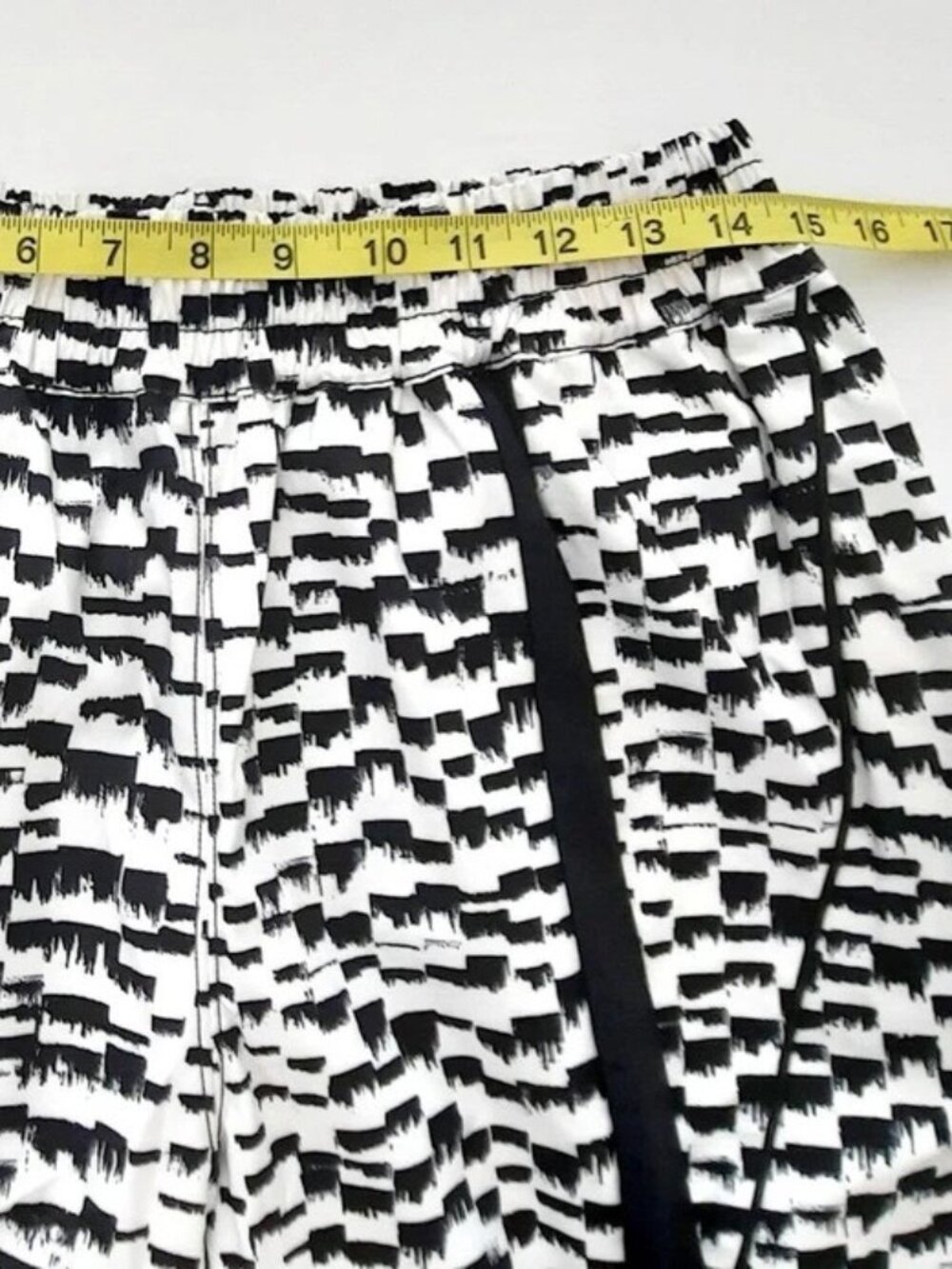 Free People FP Movement Aces Printed Pants Scratch Concrete Combo Size M - Picture 10 of 13